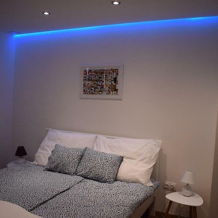Buborek Apartman Tata Luaran gambar