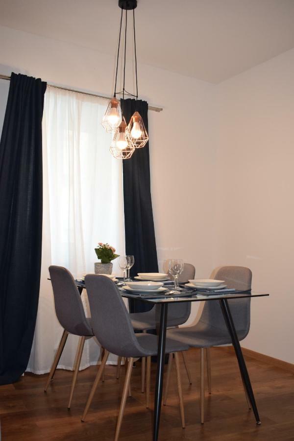 Buborek Apartman Tata Luaran gambar