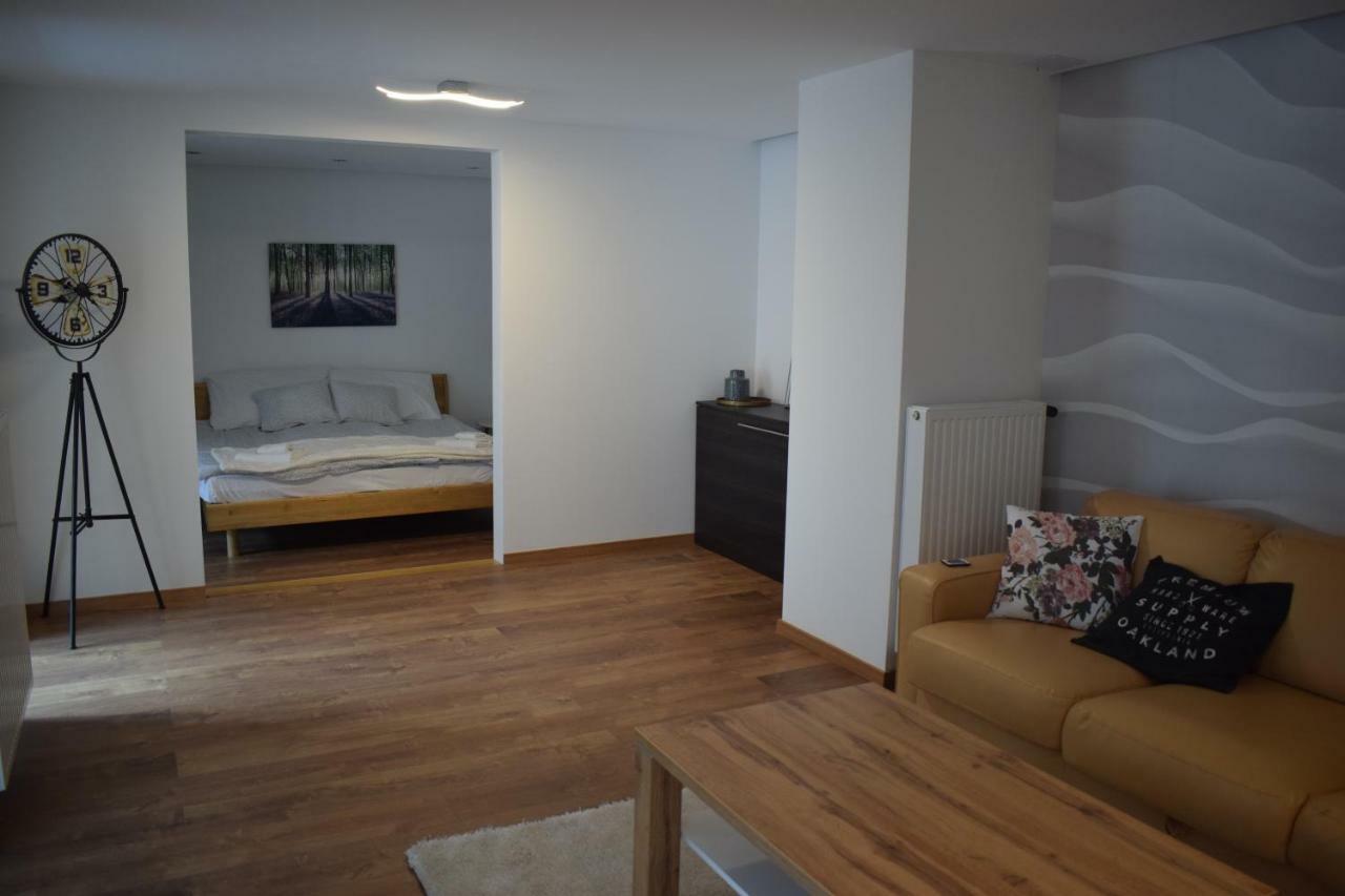 Buborek Apartman Tata Luaran gambar